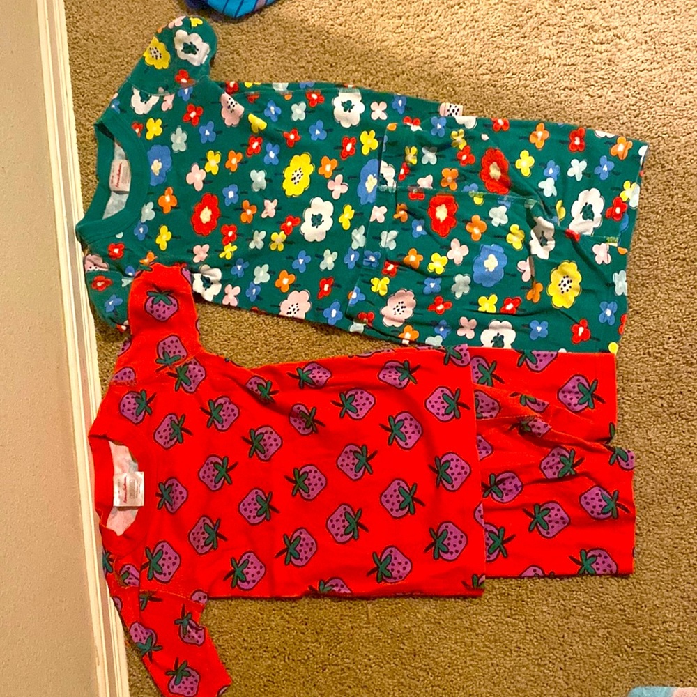 2 Hanna Anderson pajamas size 120 (6-7)